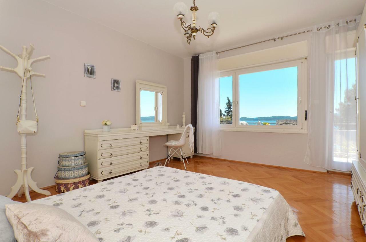 Mar Deluxe Apartments Trogir Exterior foto